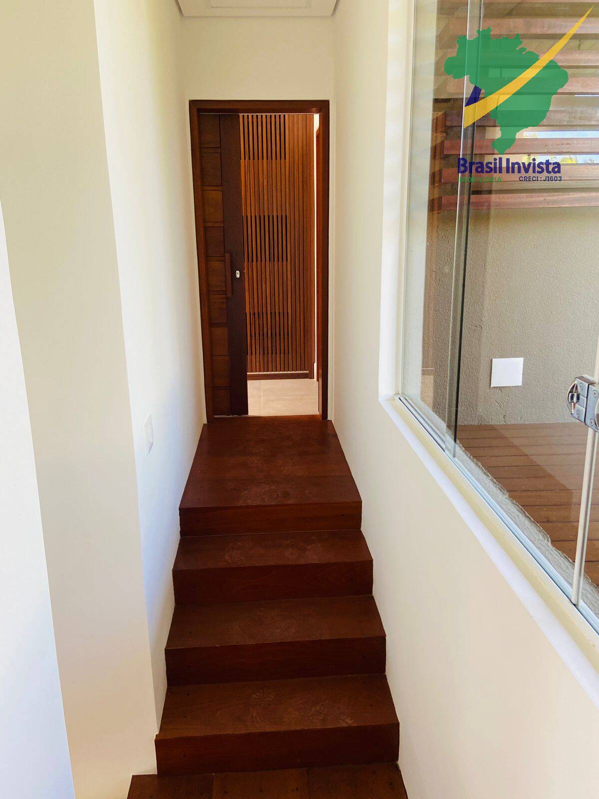 Casa à venda com 4 quartos, 331m² - Foto 19