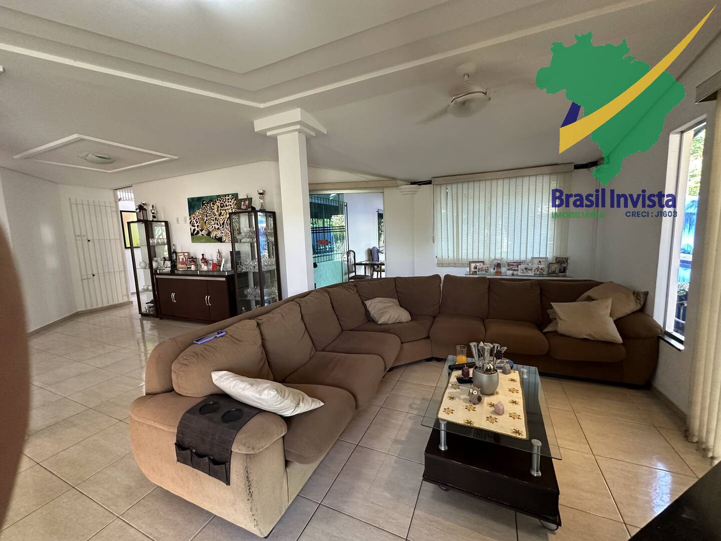 Casa à venda com 6 quartos, 287m² - Foto 9