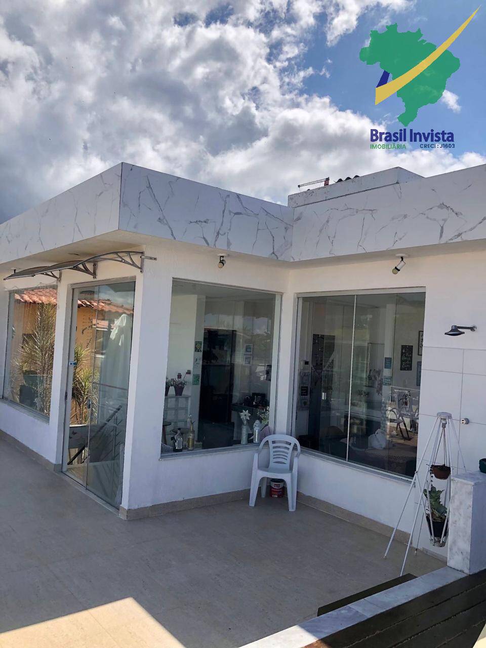 Casa à venda com 3 quartos - Foto 1