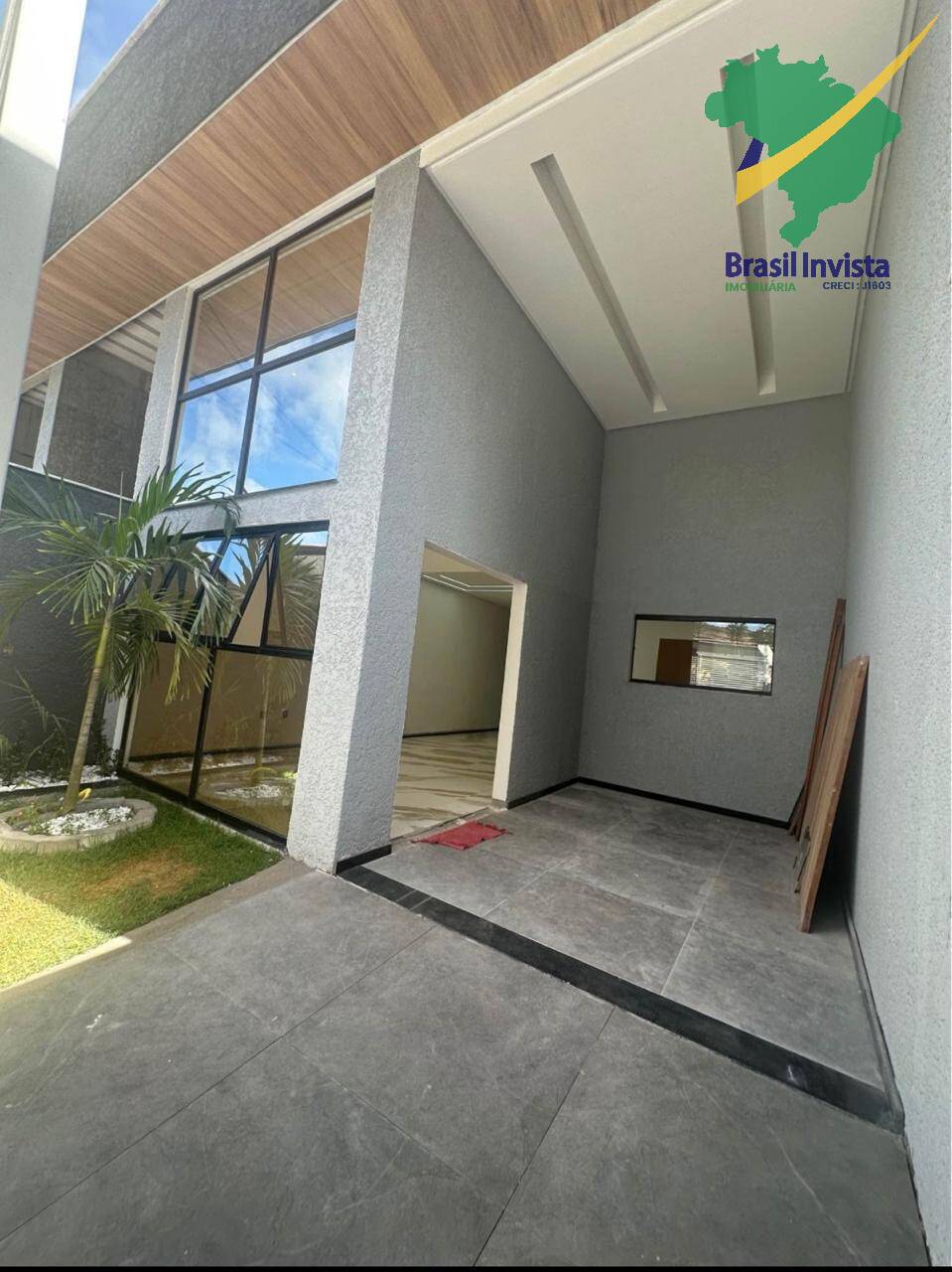 Casa à venda com 3 quartos, 110m² - Foto 1