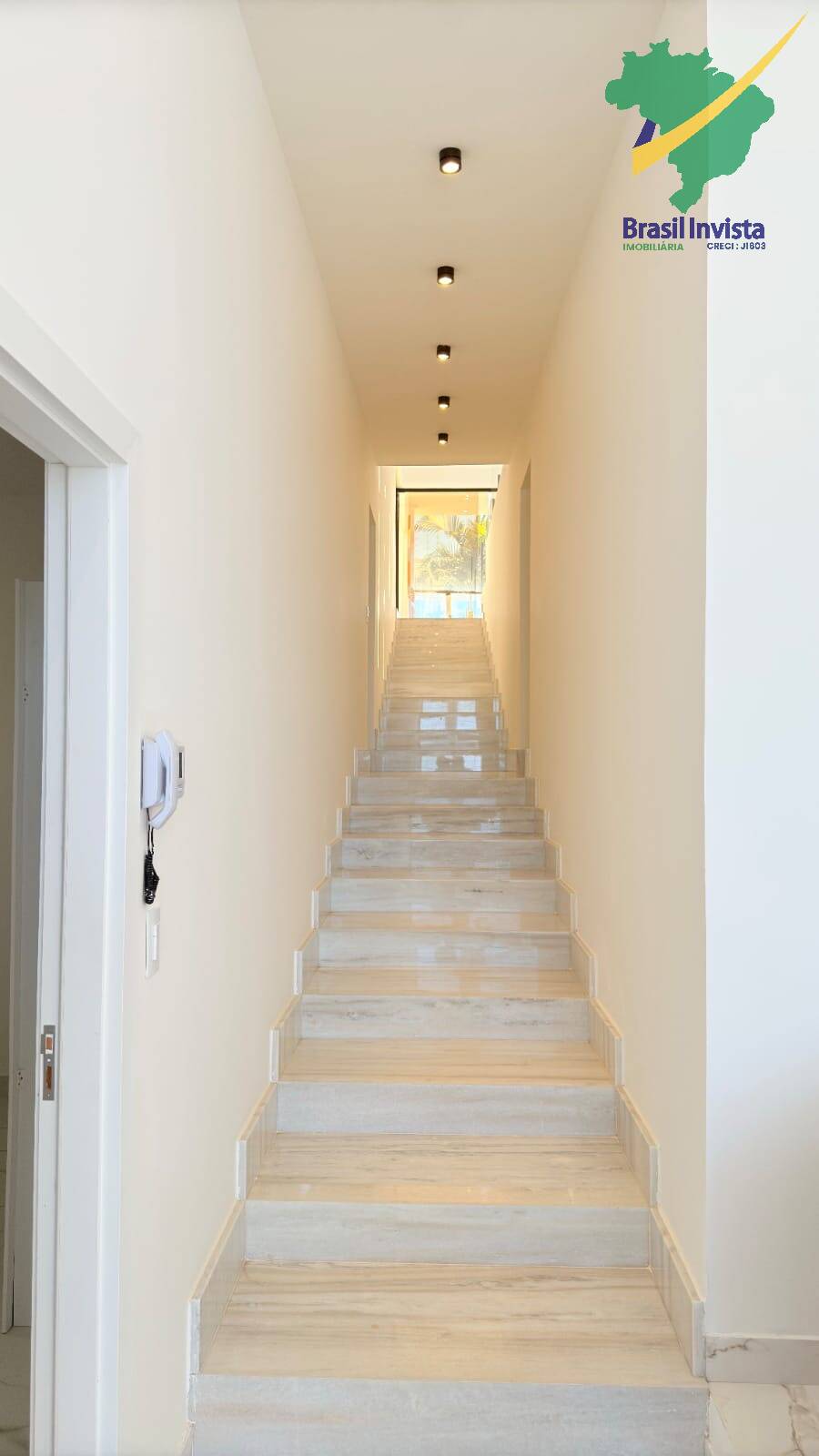 Casa à venda com 5 quartos, 500m² - Foto 4