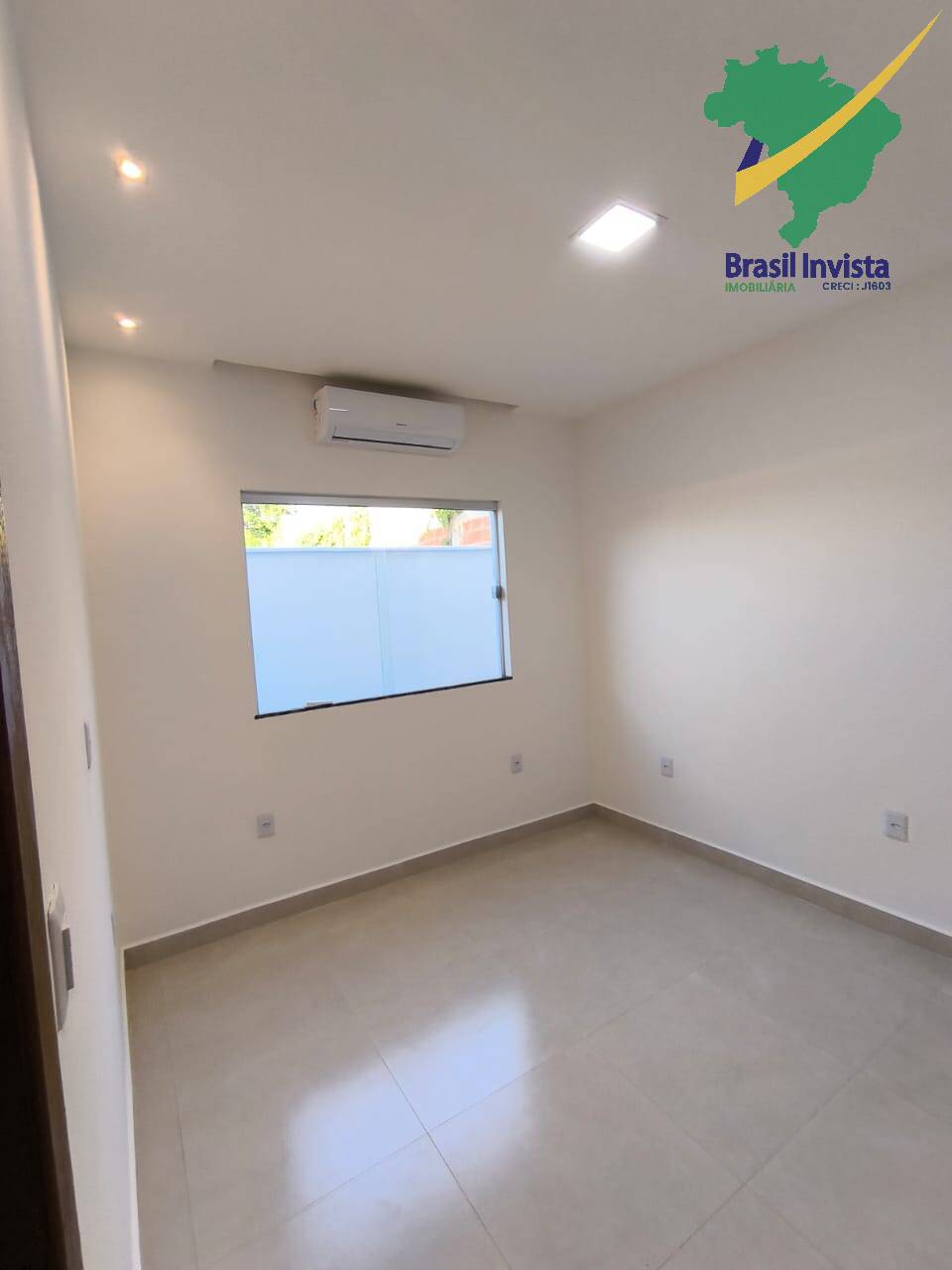 Casa à venda com 1 quarto, 58m² - Foto 2