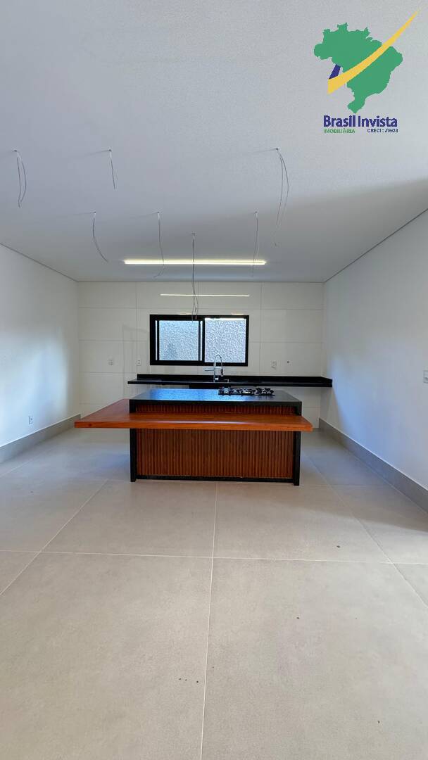 Casa à venda com 4 quartos, 500m² - Foto 5