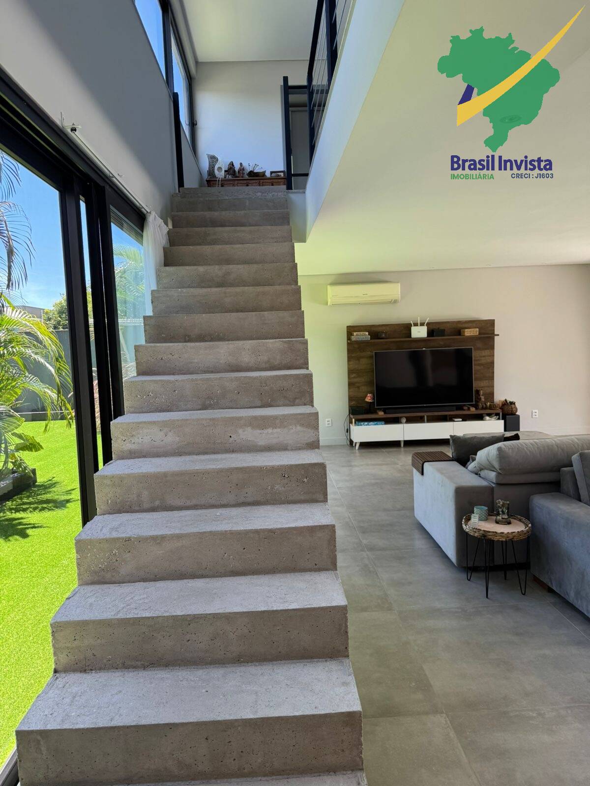Casa à venda com 4 quartos, 350m² - Foto 2