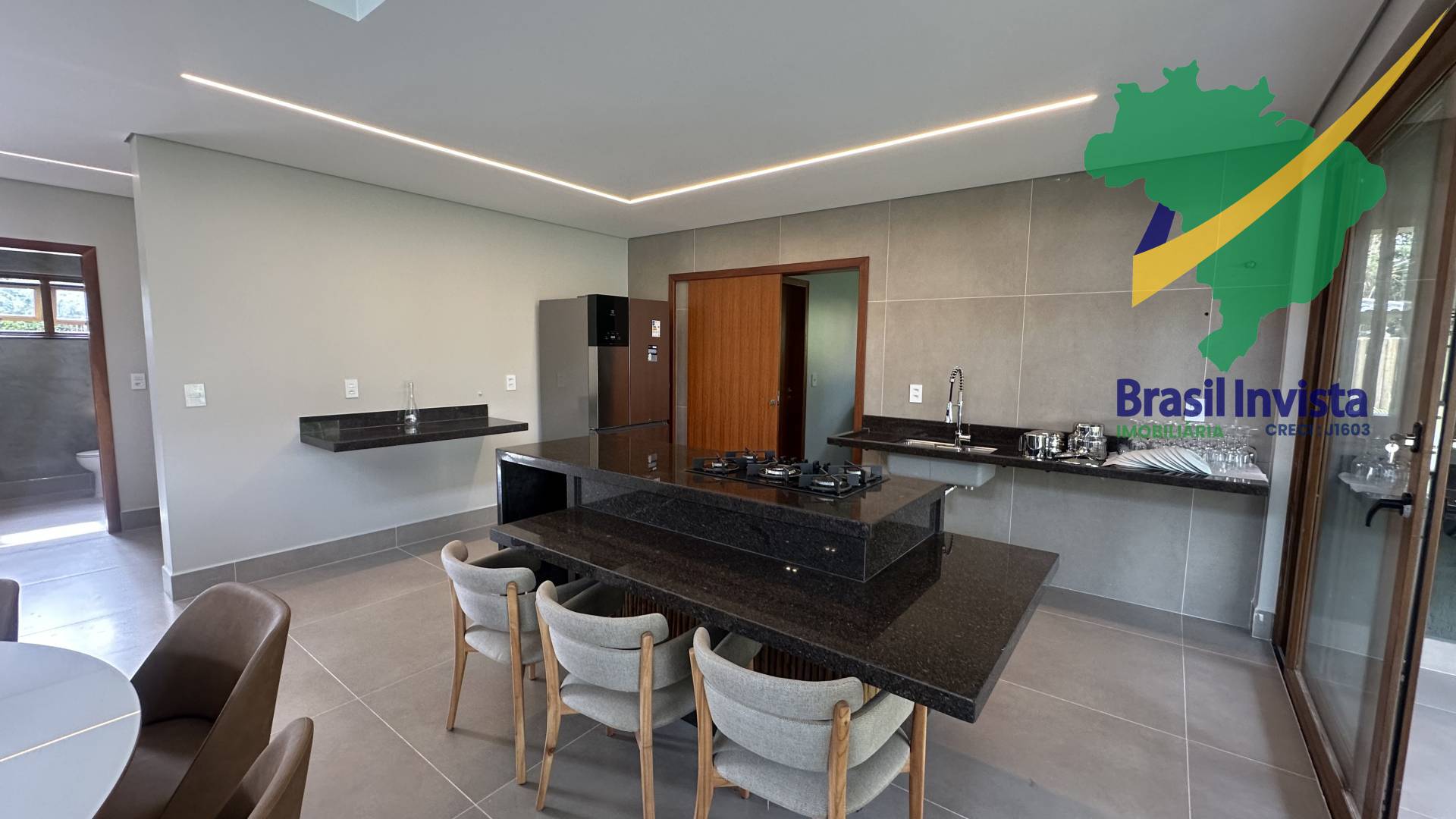 Casa, 4 quartos, 300 m² - Foto 35